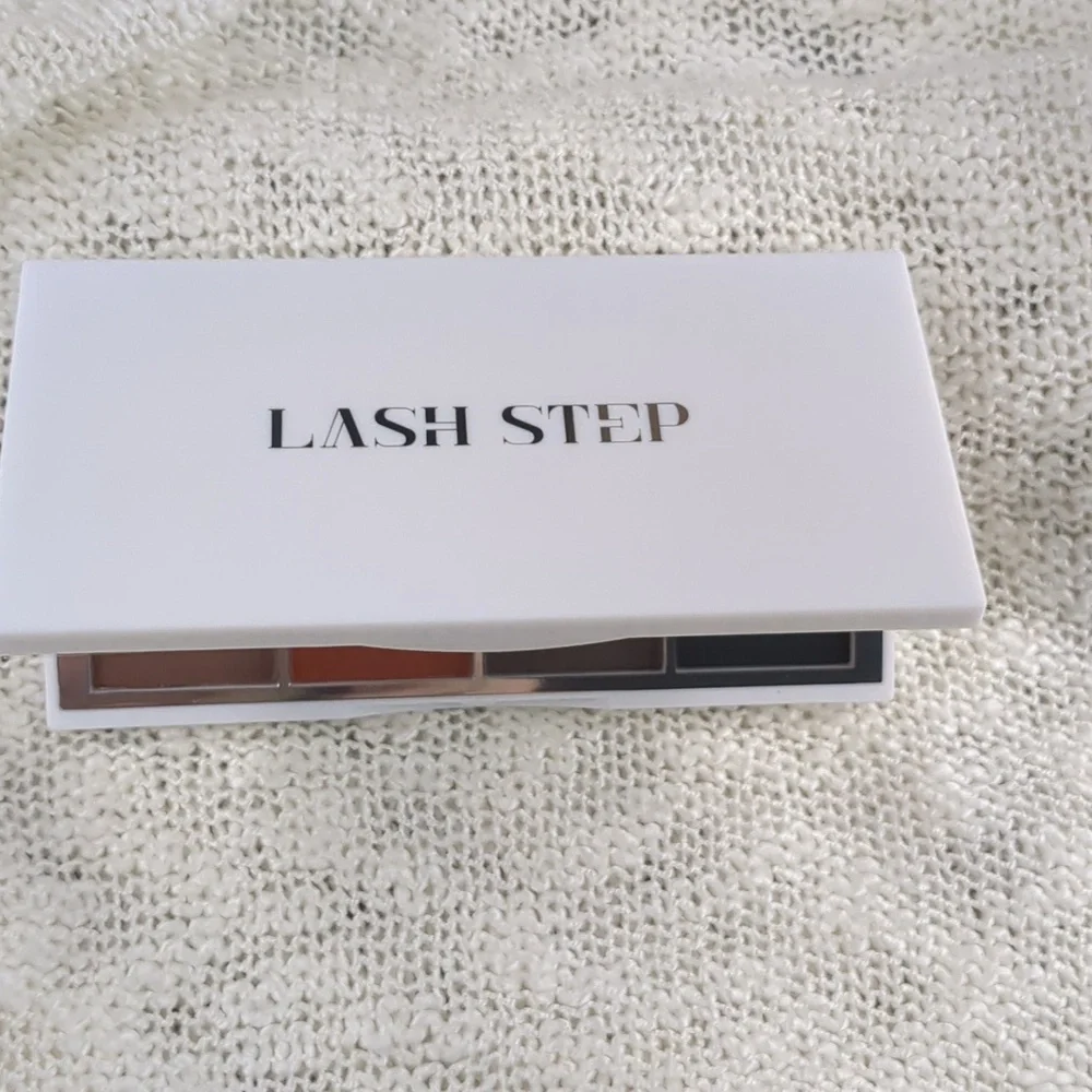 Lash Step Matte About You Eyeshadow Palette, 13g/0.46oz